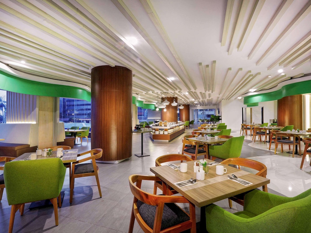 Mercure Hotel Jayapura 49/61