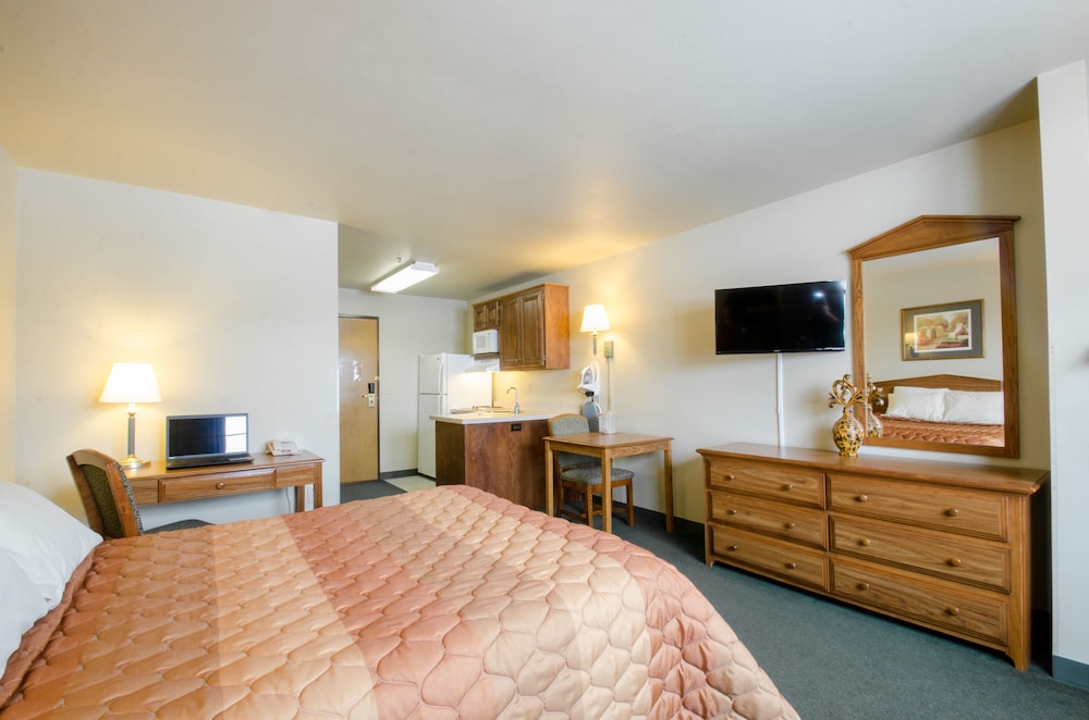 Extended Stay Airport 16/50