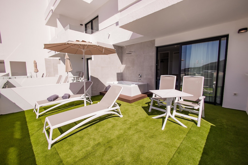 Servatur Hartaguna - Adults Only 54/64