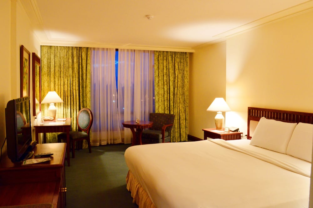 Grand Regal Hotel Davao 11/50