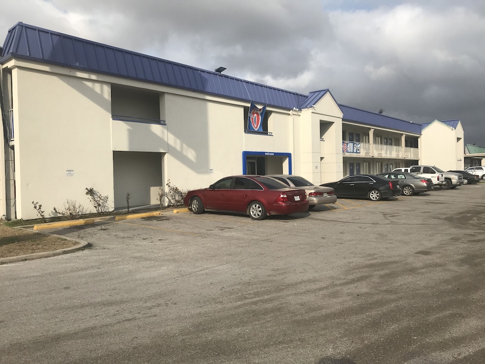 Motel6 Houston Tx East in HOUSTON - TX