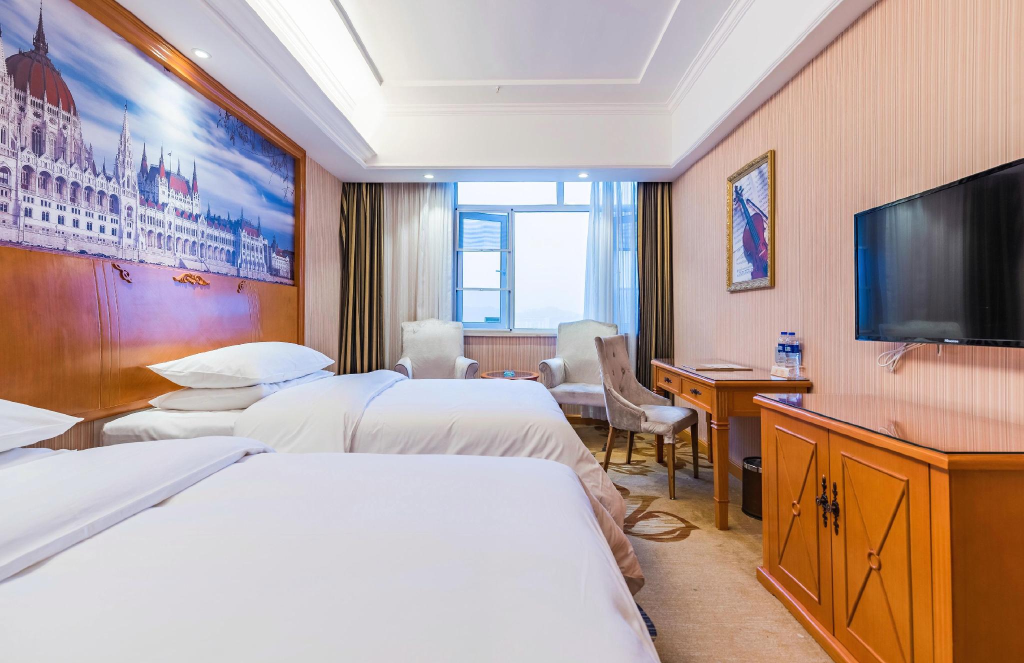 Vienna Hotel (Enshi Hangkong Avenue) 24/46