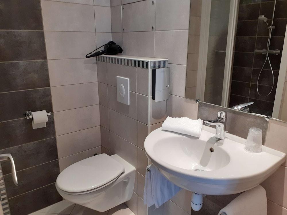 Hotel du Nord 13/48