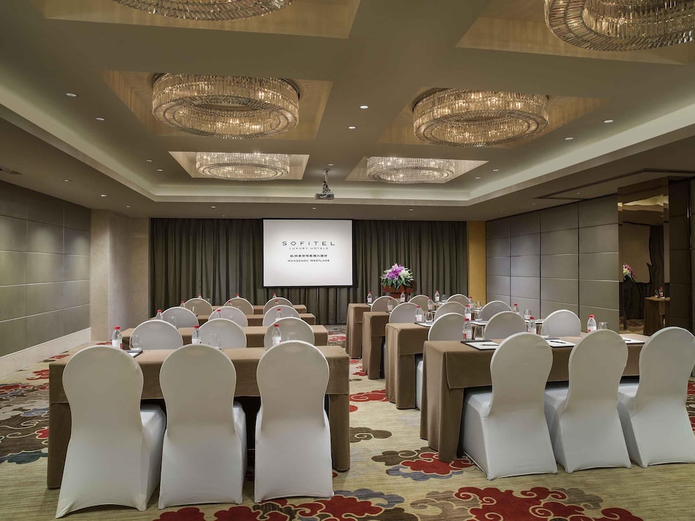 Sofitel Hangzhou Westlake 60/72