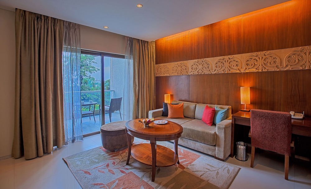 Oakwood Residence Naylor Road Pune 24/37