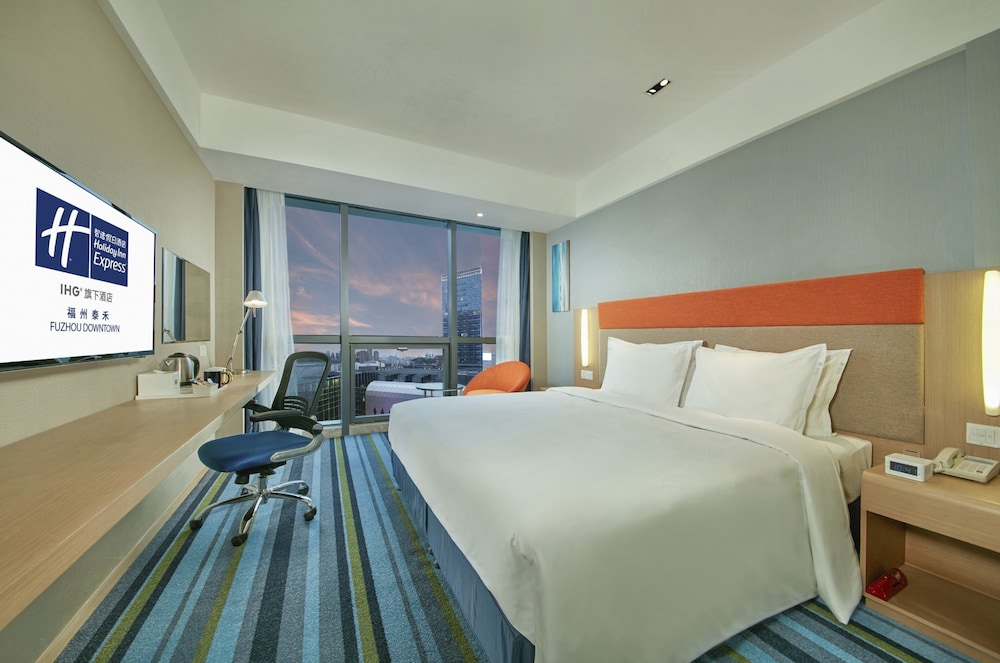 HOLIDAY INN EXPRESS FUZHOU DOWNTOWN 11/59