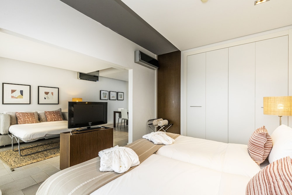 Luna Alvor Village Apartments 12/41