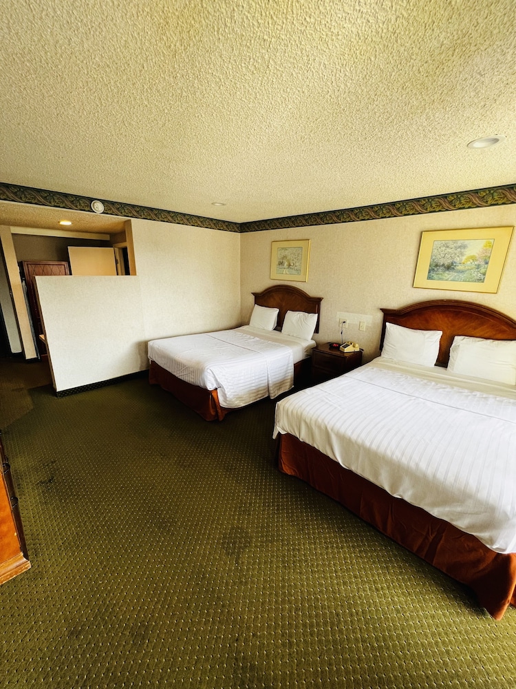 Valley Inn 16/59