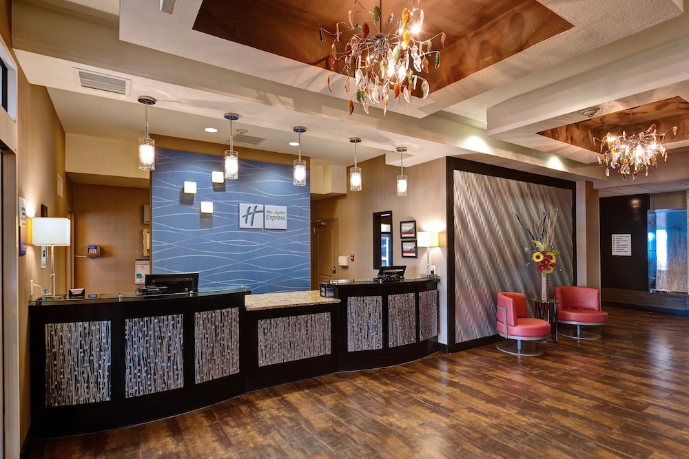 Holiday Inn Express & Suites Wichita Northwest Maize K-96 11/43