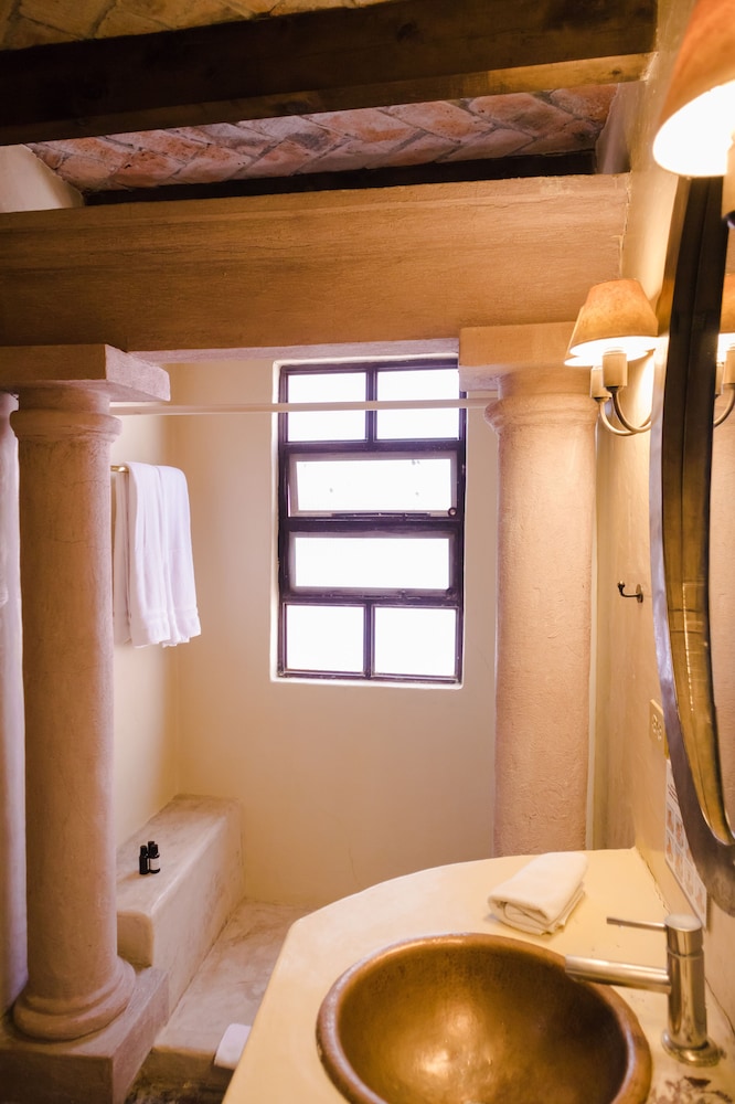 Casaluna Hotel Boutique 46/65