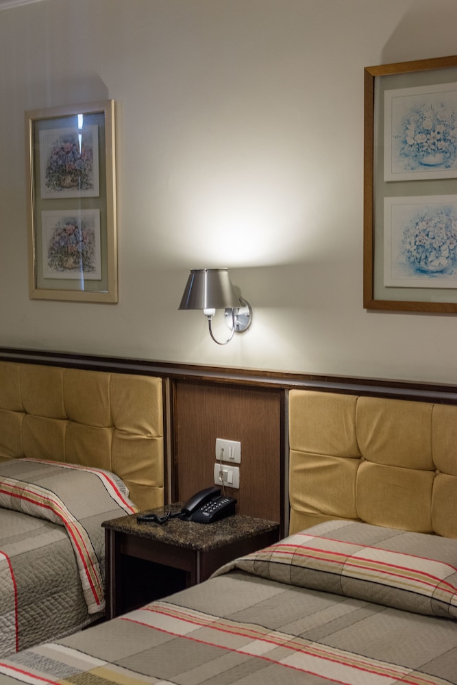 Soneca Plaza Hotel 46/56