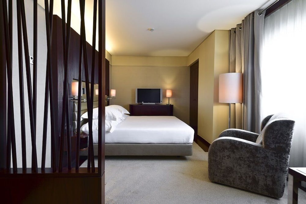 Porto Palacio Hotel By The Editory 17/79