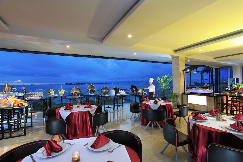 Swiss-Belhotel Waterfront Makassar 34/50