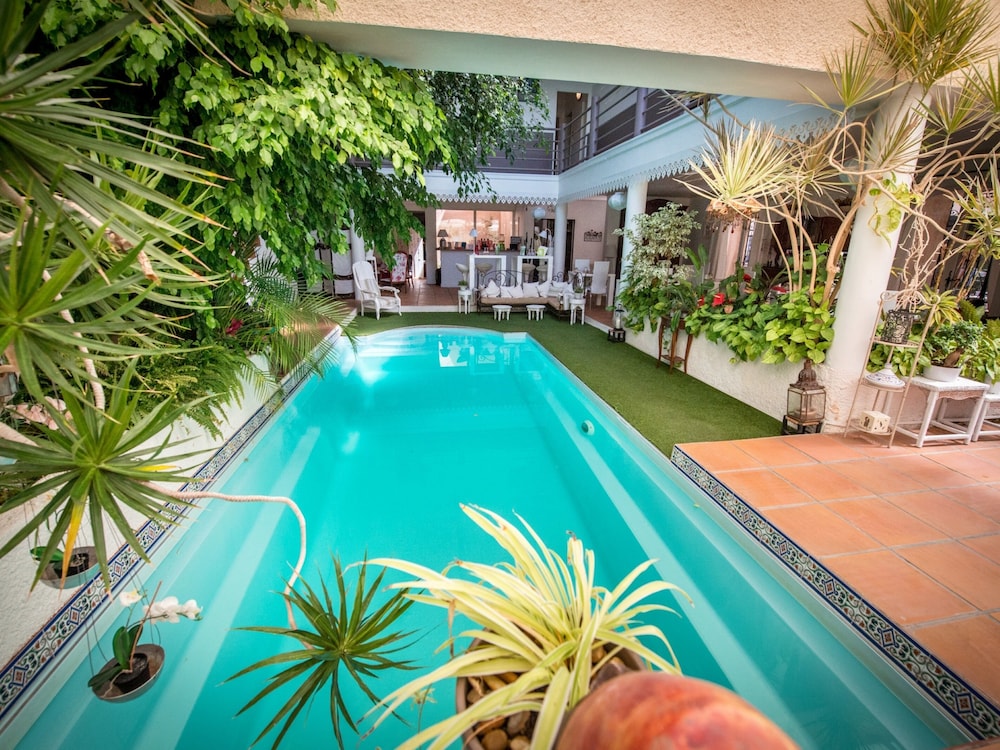 Villa Ambrosia 42/50