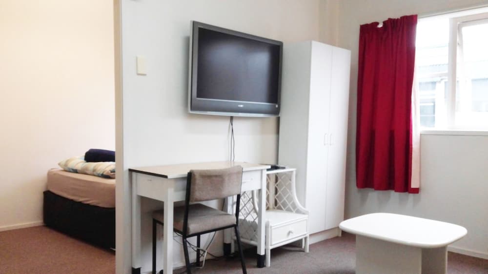 Backpackers Central Hamilton 30/34