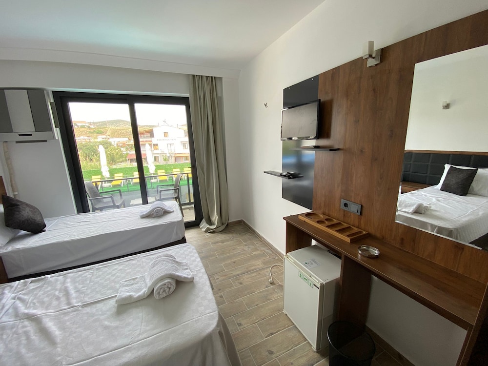 Atas Aqua Otel Avsa 27/51