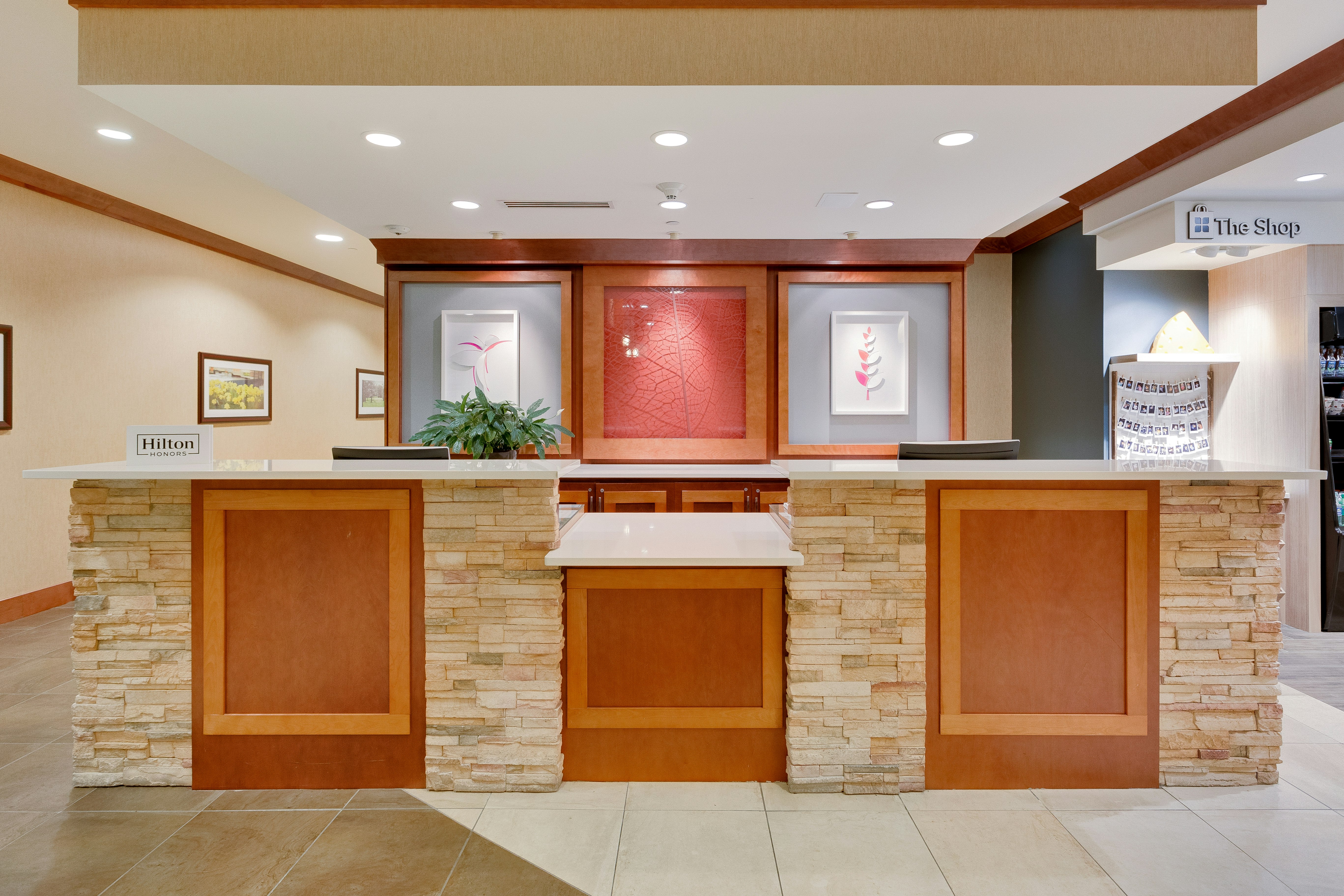 Hilton Garden Inn Milwaukee Airport 7/60