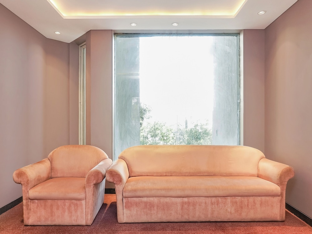 Hotel Niraali Executive 39/65
