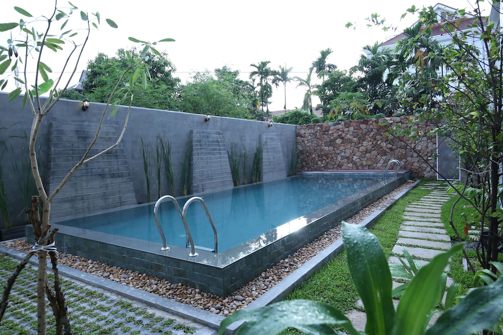 Holy Angkor Hotel 50/65