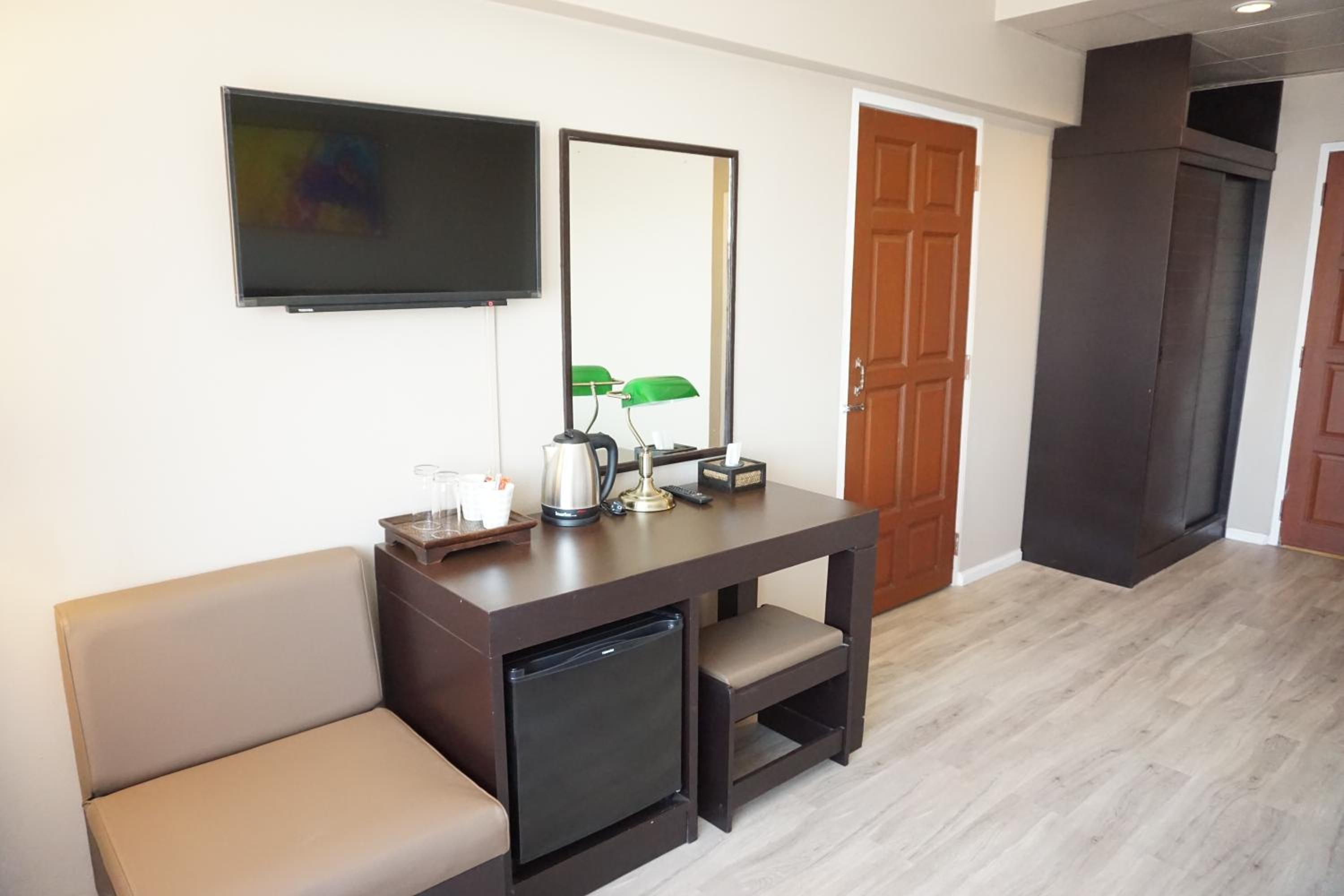 Taris Art Hotel Phrae 90/96