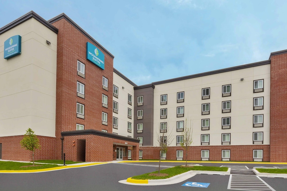 WoodSpring Suites Washington DC Northeast Greenbelt 17/24