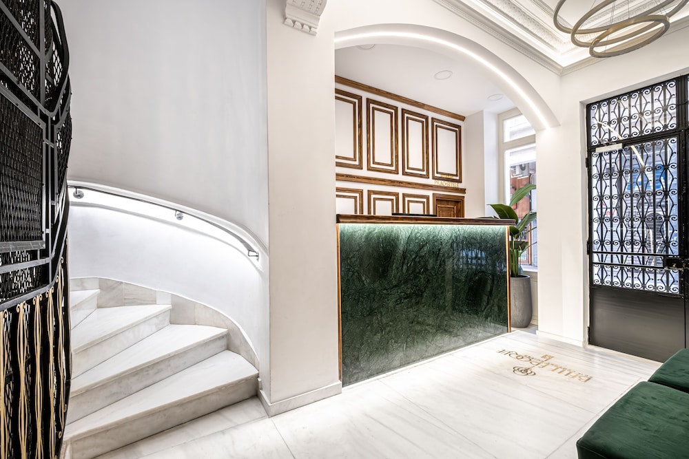 Belle Epoque Suites Athens 11/50