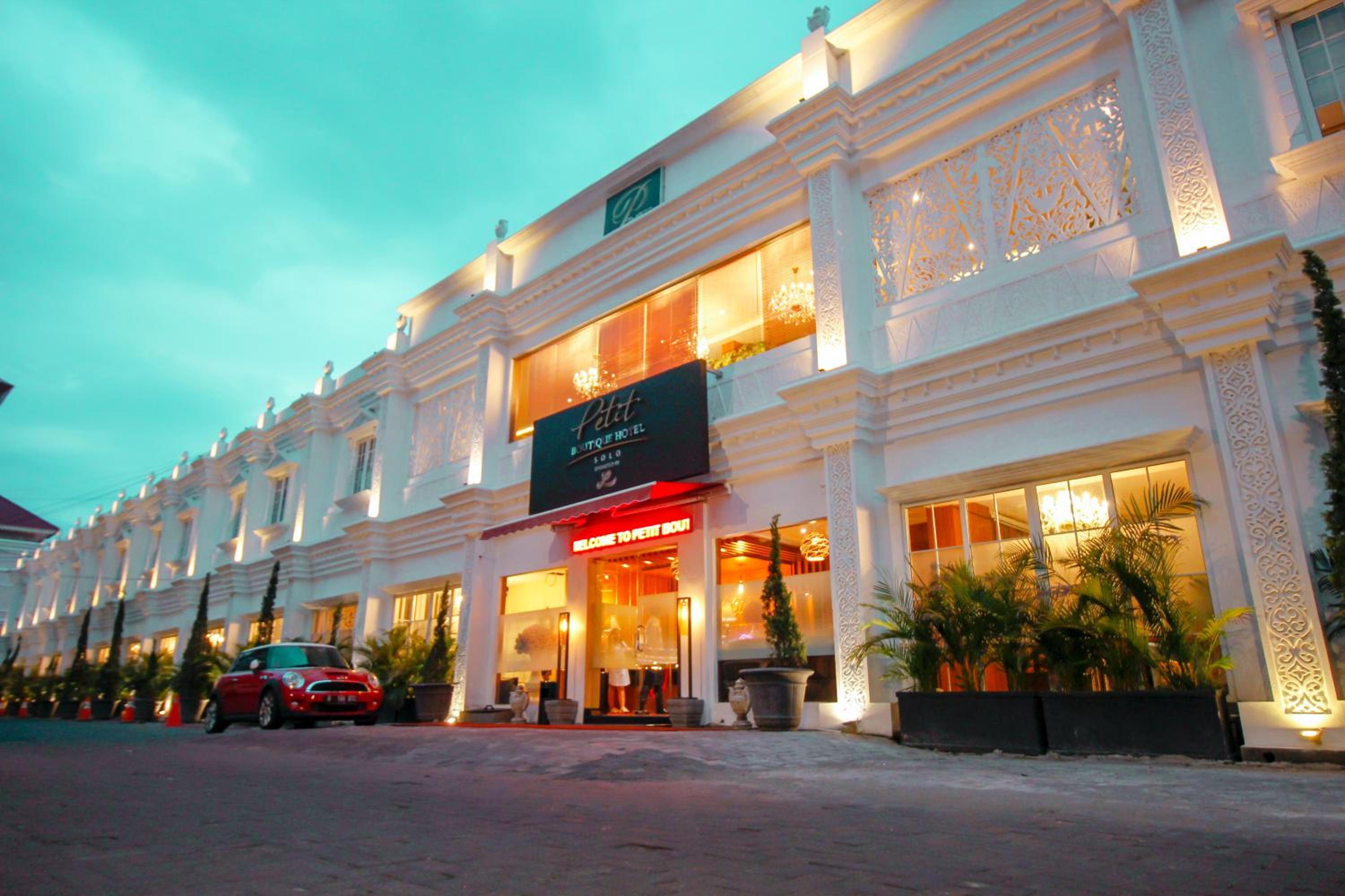 Petit Boutique Hotel Solo 26/27