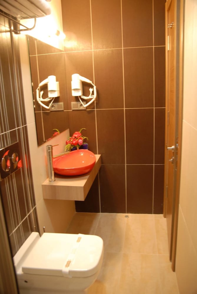 Lounge Boutique Hotel 42/50