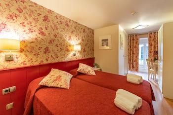 City, Single, King Bed