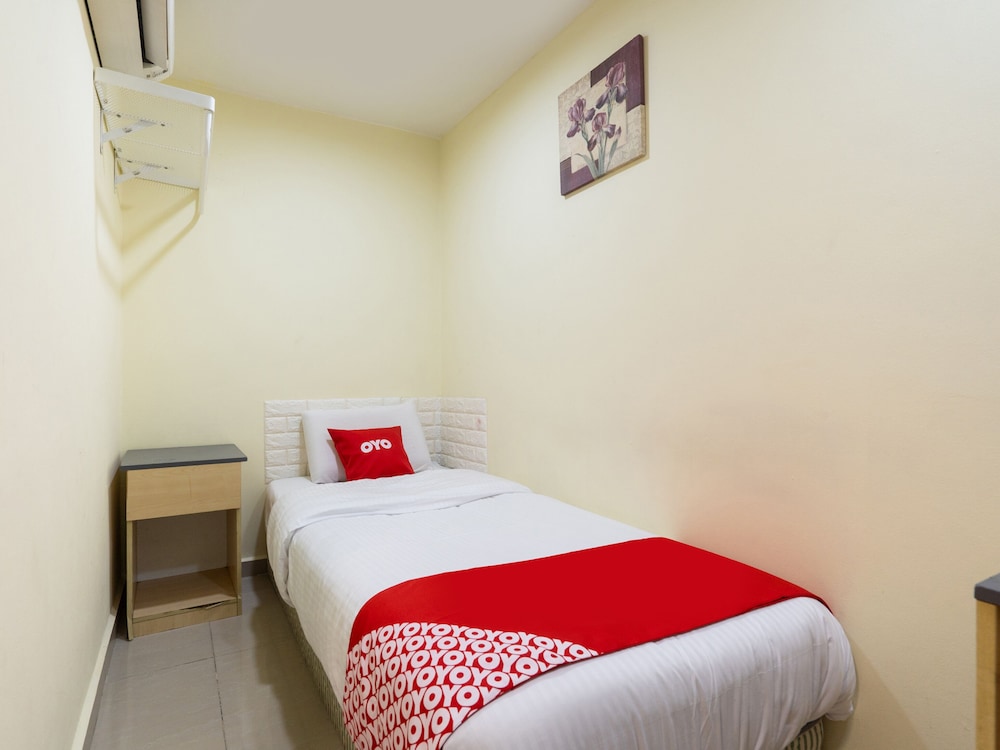OYO 89717 Budget Star Hotel 21/32