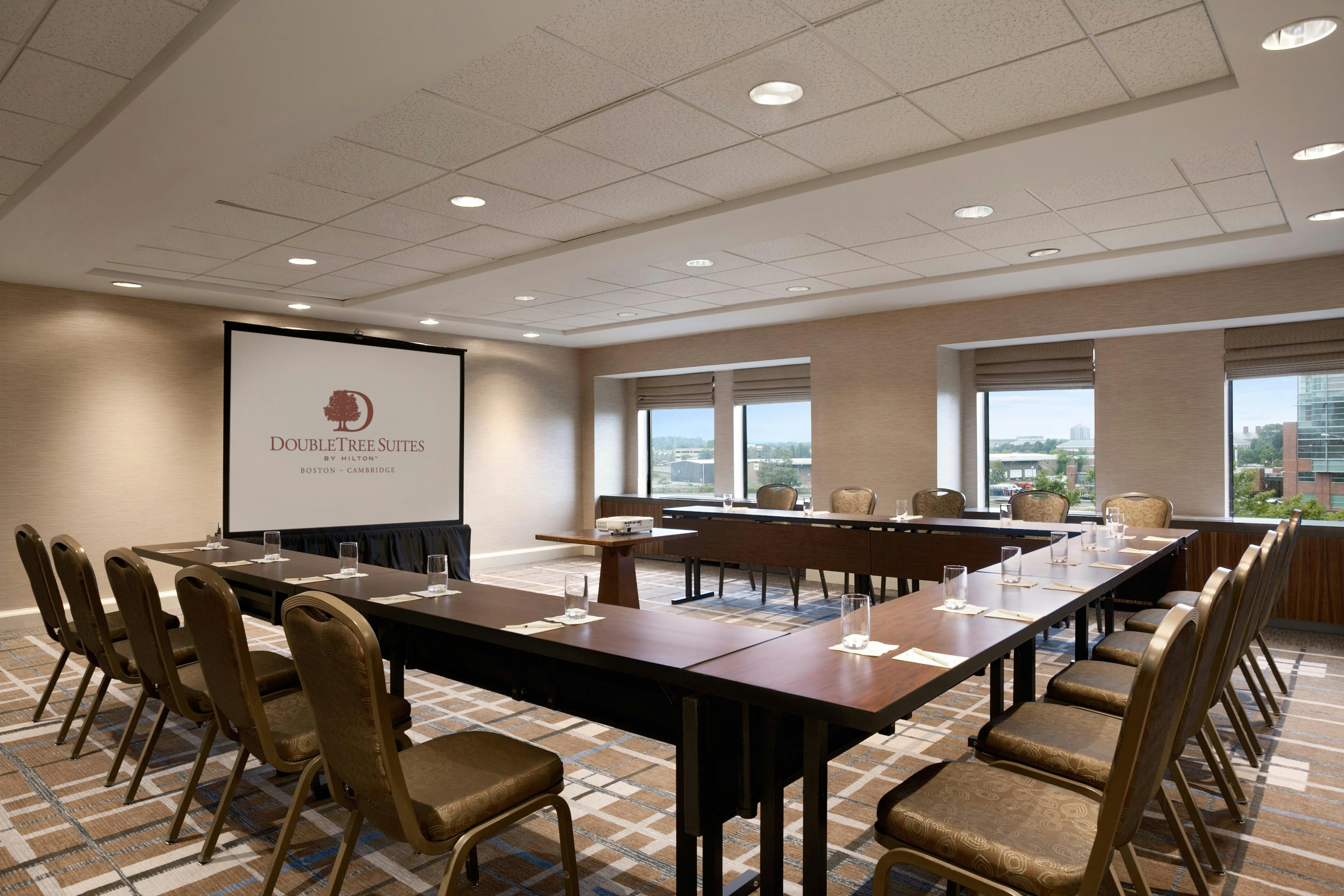 Doubletree Suites By Hilton Hotel Boston-Cambridge 65/76