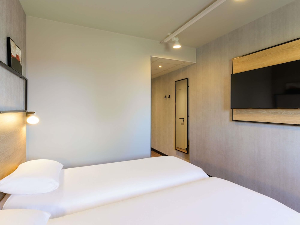 Ibis Falaise Coeur De Normandie 16/58