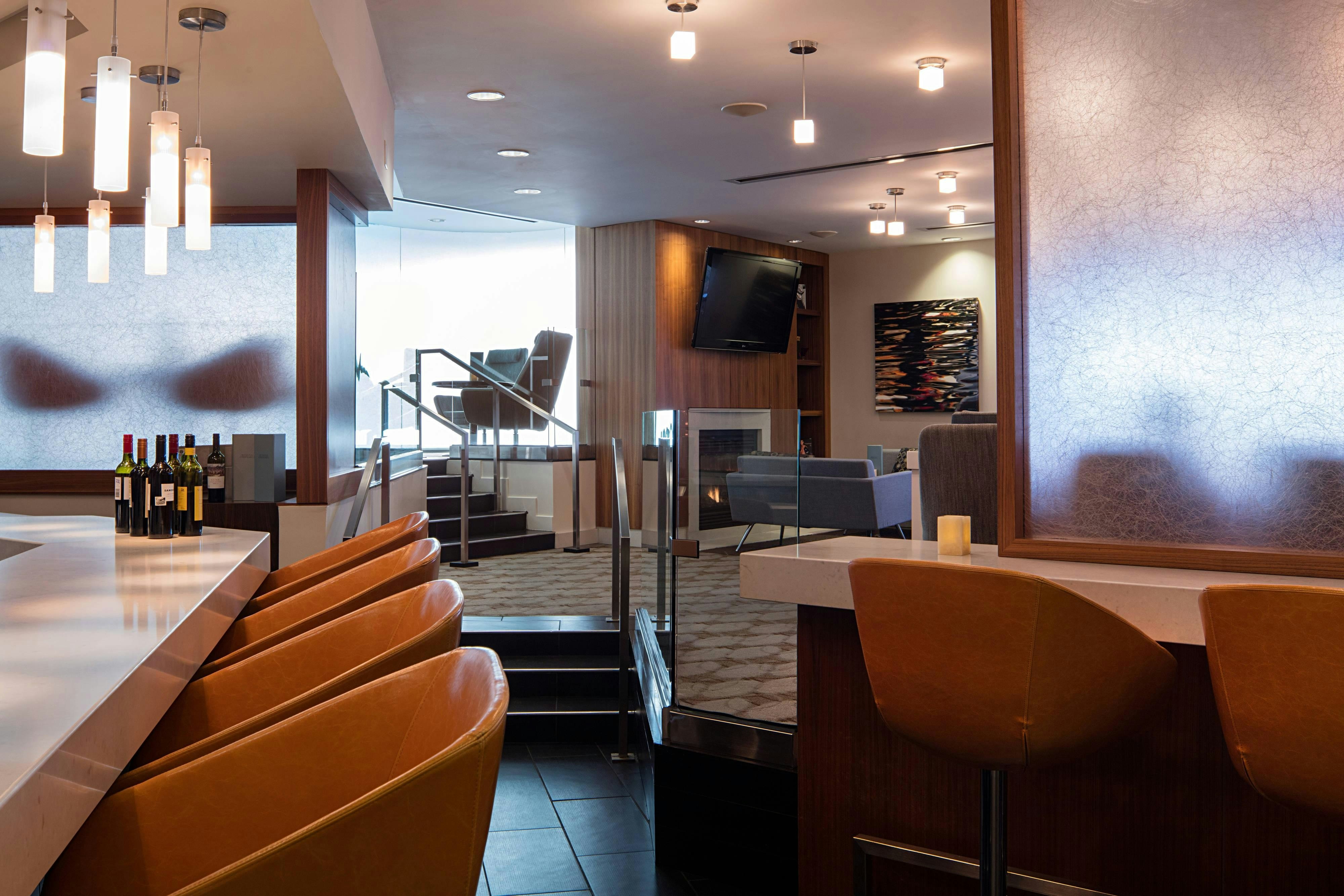 Delta Hotels by Marriott Edmonton South Conference Centre 8/22
