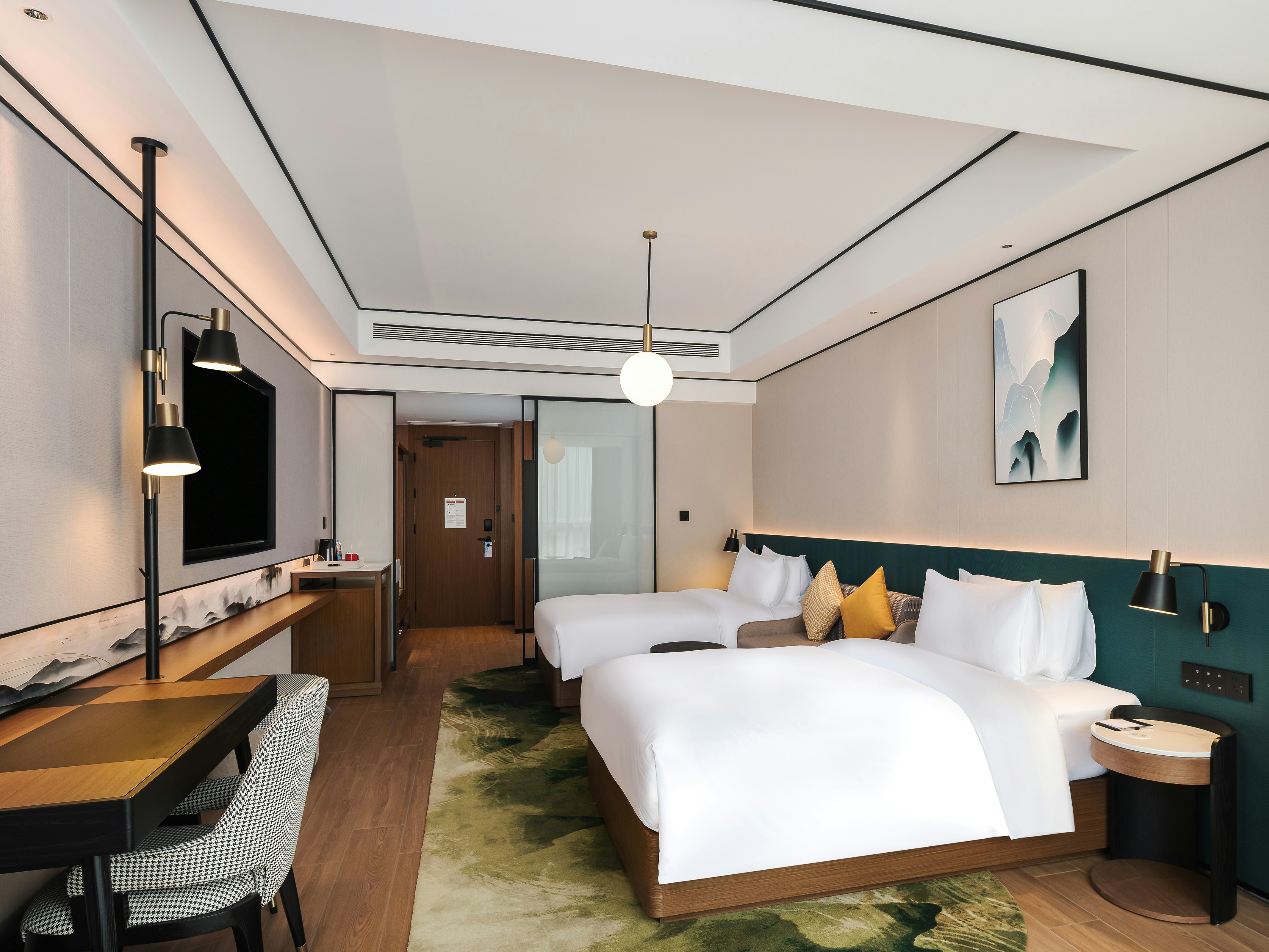 DELUXE, TWIN BEDS