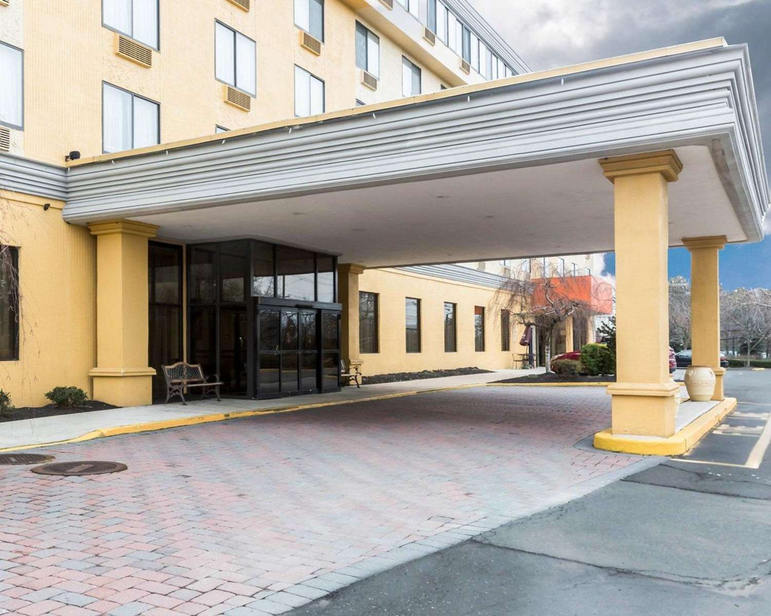 Clarion Hotel Somerset - New Brunswick, NJ 33/33