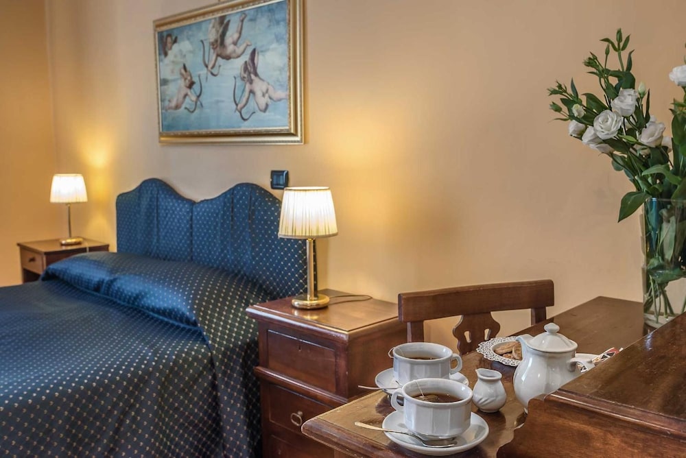 Hotel Caracciolo 40/62