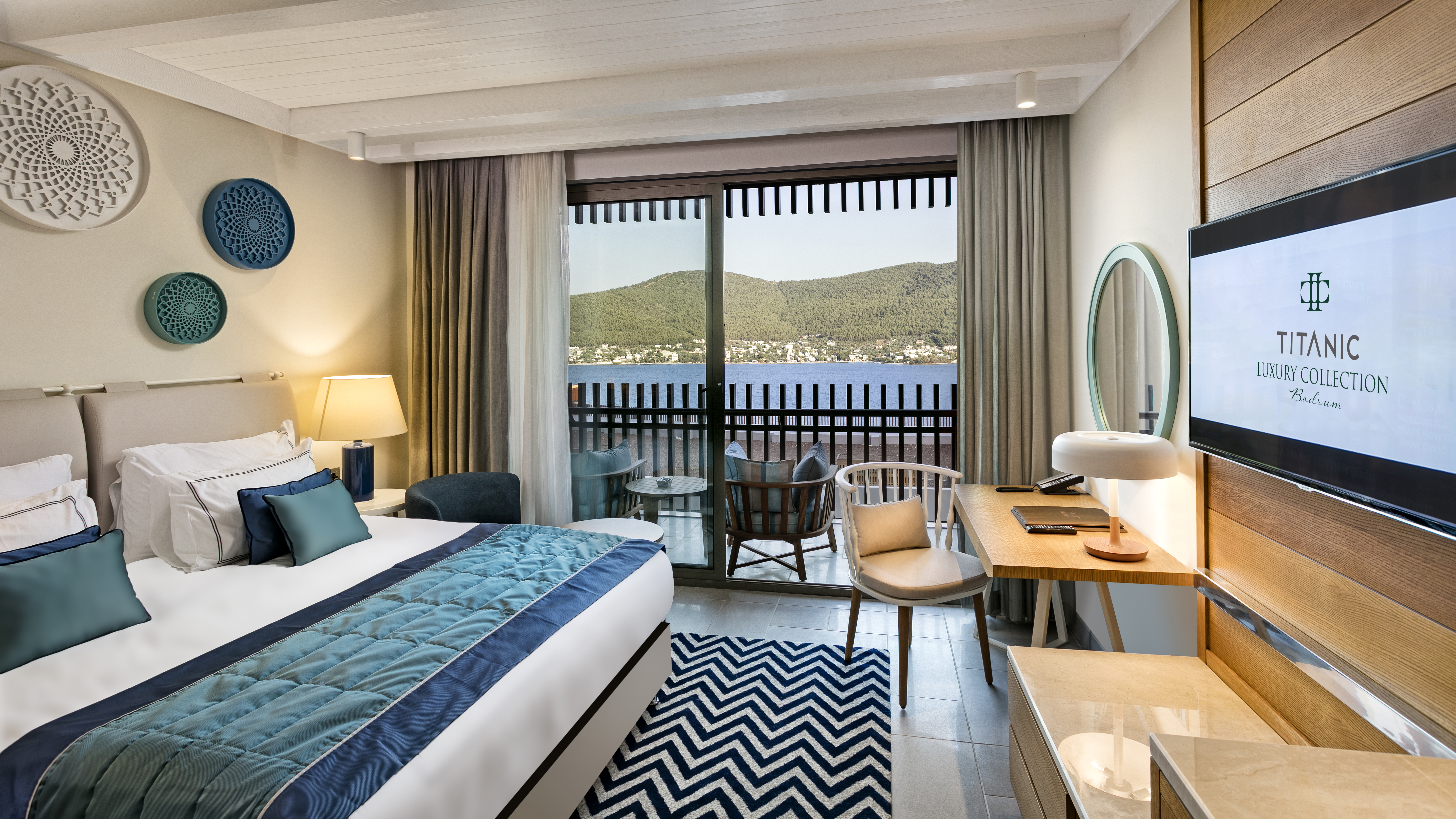 FAMILY ROOM SEA VIEW