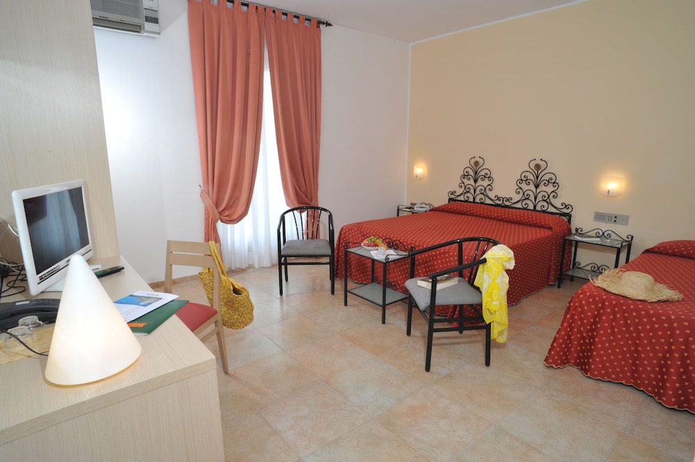 Degli Aranci 47/60