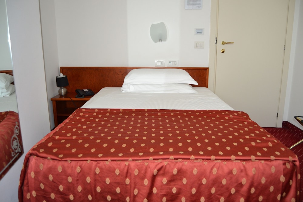 Hotel Joli 27/68