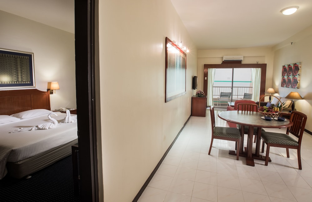 Rainbow Paradise Premium Resort Tanjung Bungah 23/50