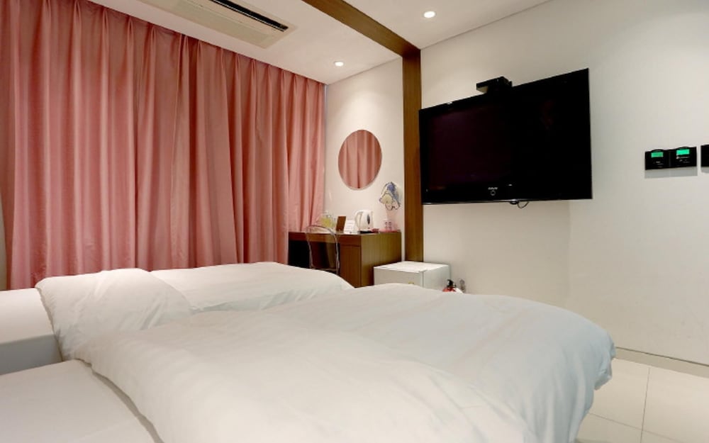 Life Style S Hotel 6/27