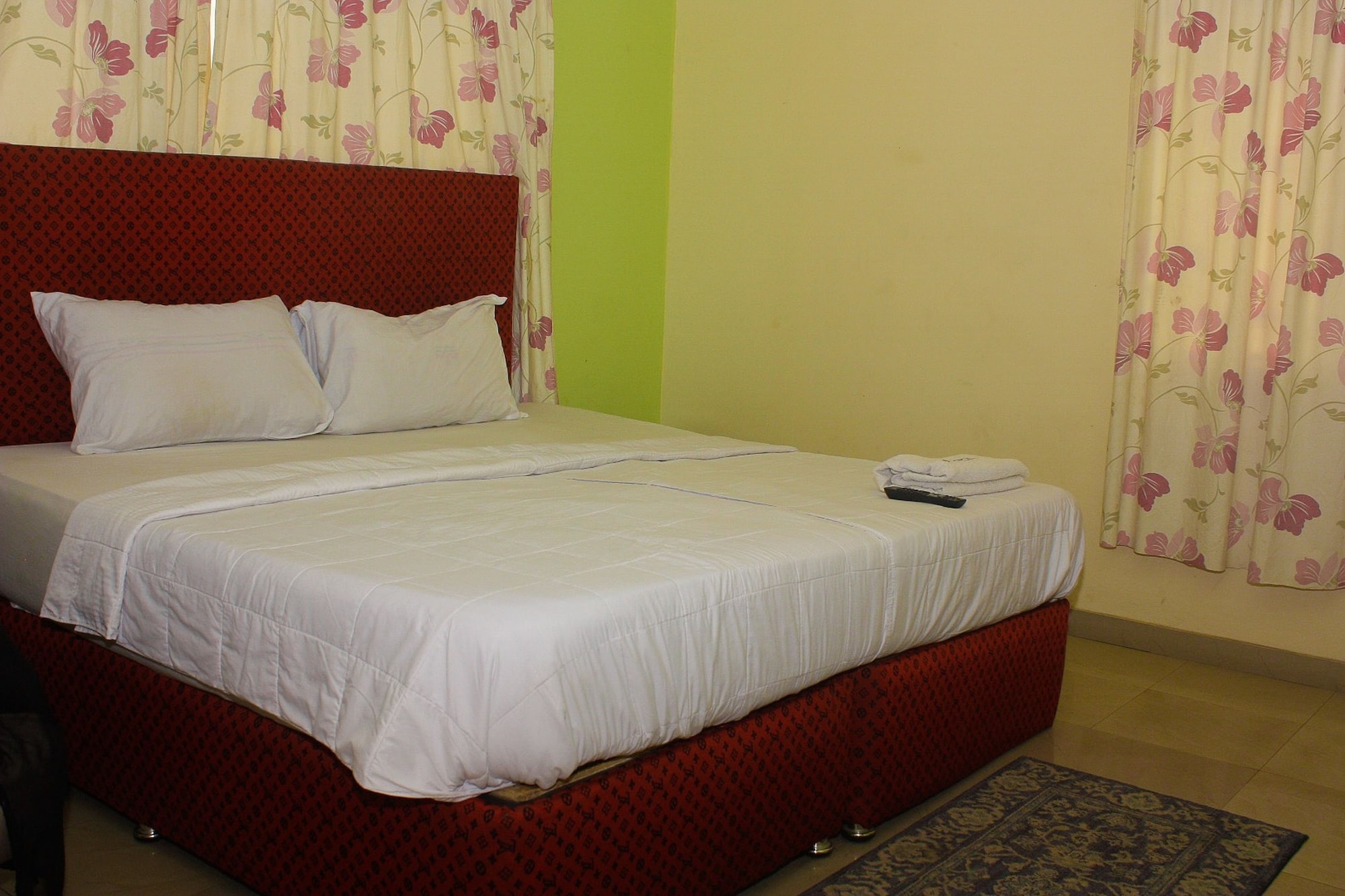 STANDARD, DOUBLE BED