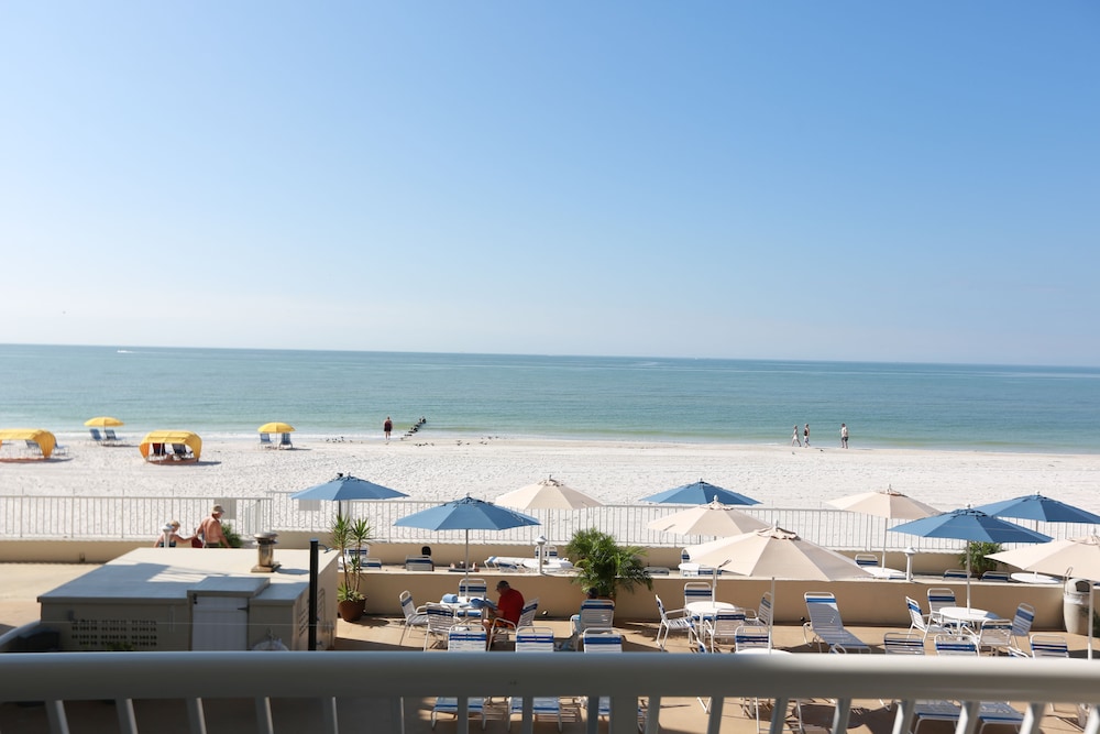 Shoreline Island Resort Exclusively Adult 39/50