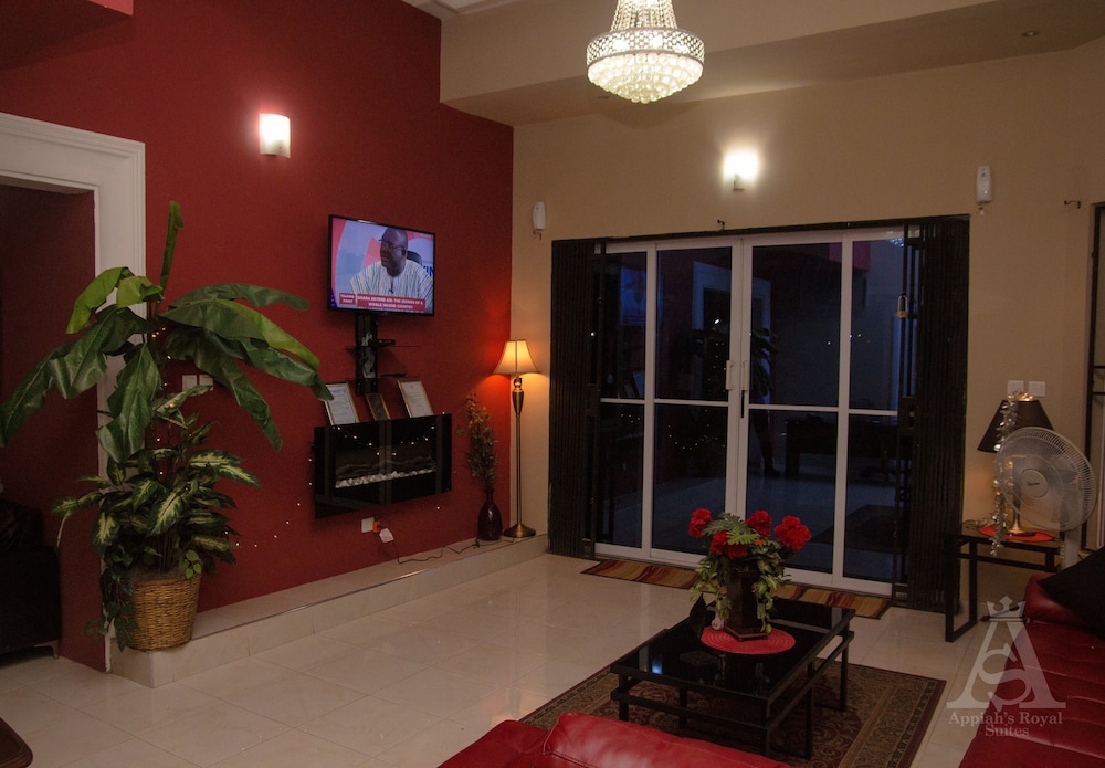 Appiah's Royal Suites 34/45