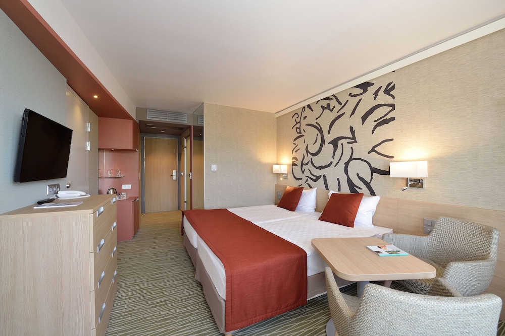 DANUBIUS HEALTH SPA RESORT BUK 42/62