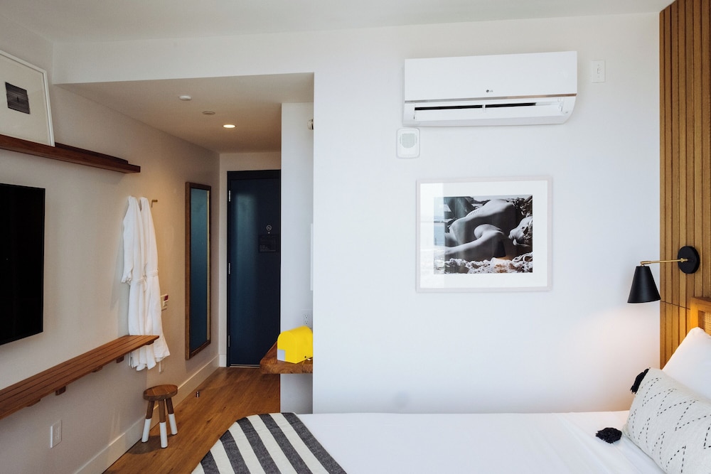 The Rockaway Hotel 21/46