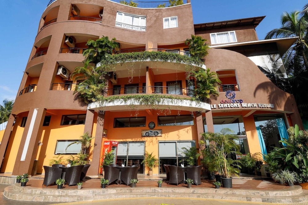 Le Seasons Beach Resort 4/54