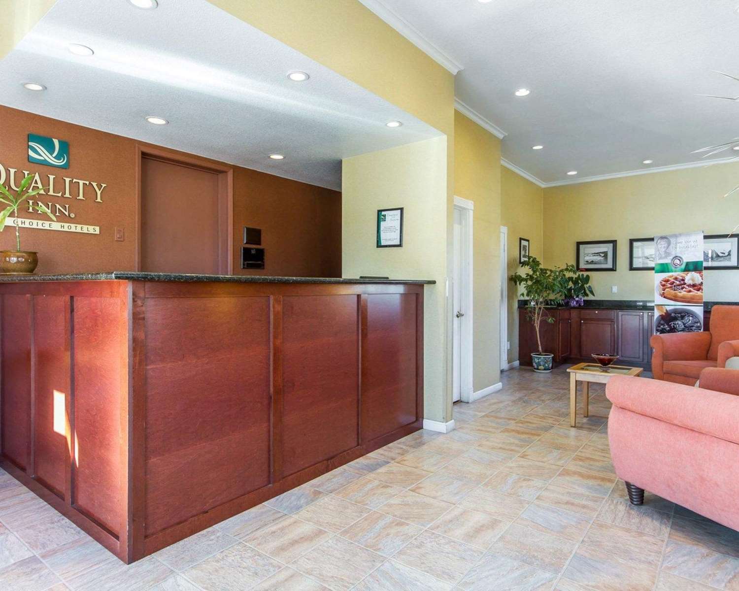 Quality Inn Ukiah, CA 15/43