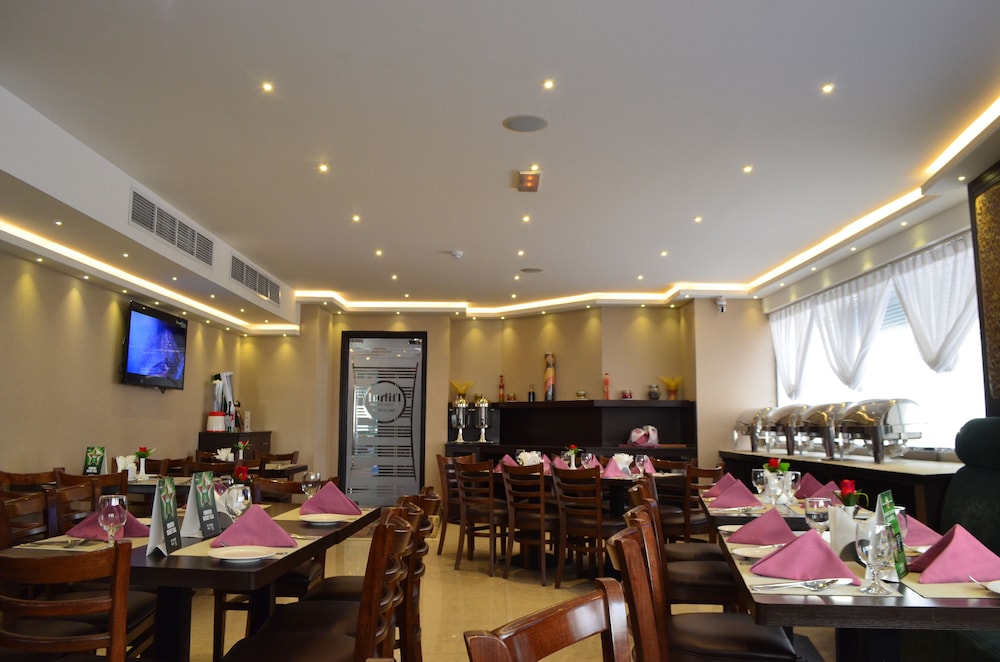 restaurant-cafeteria