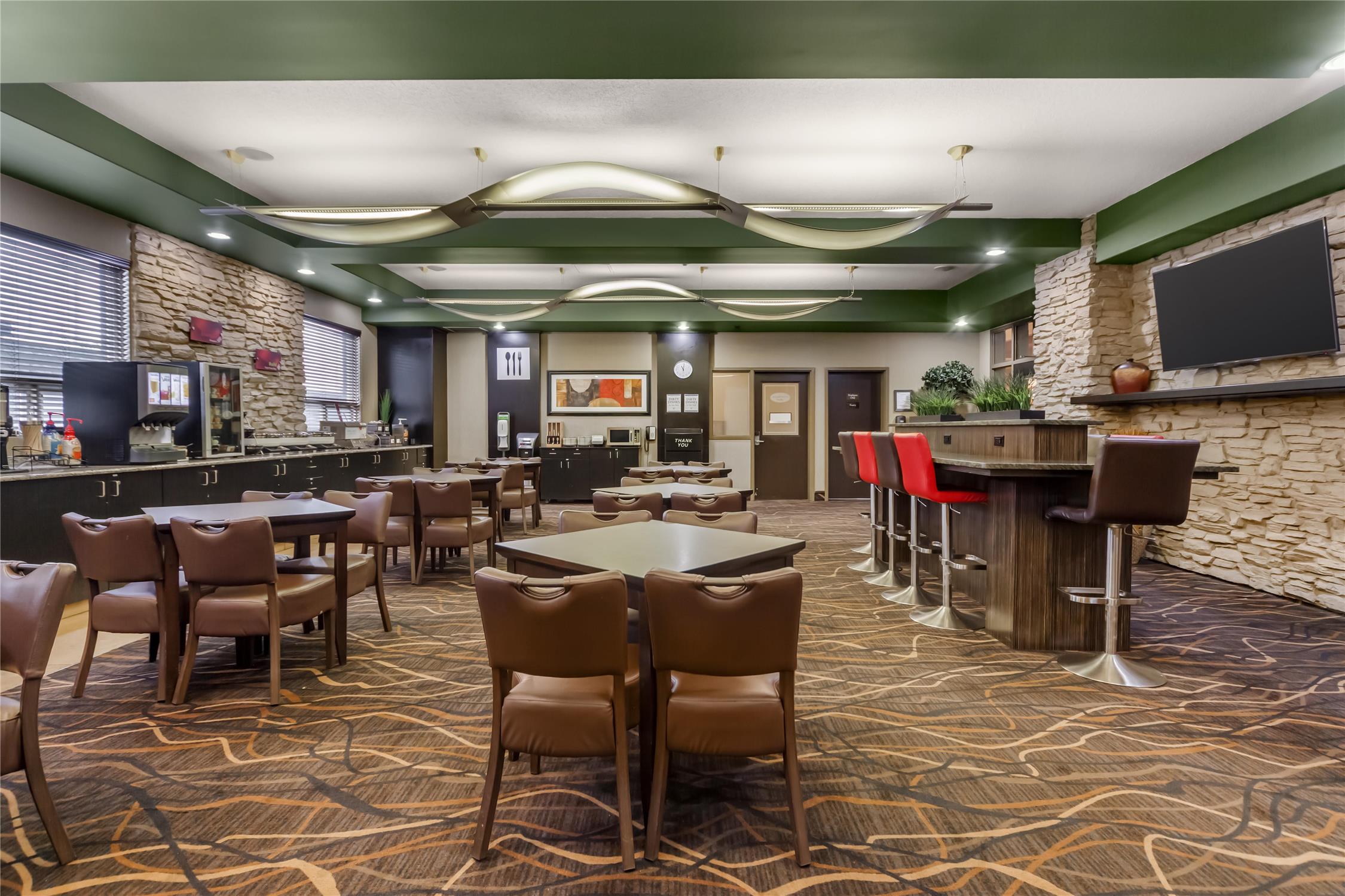 Best Western Plus The Inn At St. Albert 27/38